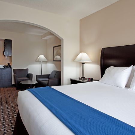 Holiday Inn Express Hotel & Suites Hope Mills-Fayetteville Airport, An Ihg Hotel Szoba fotó